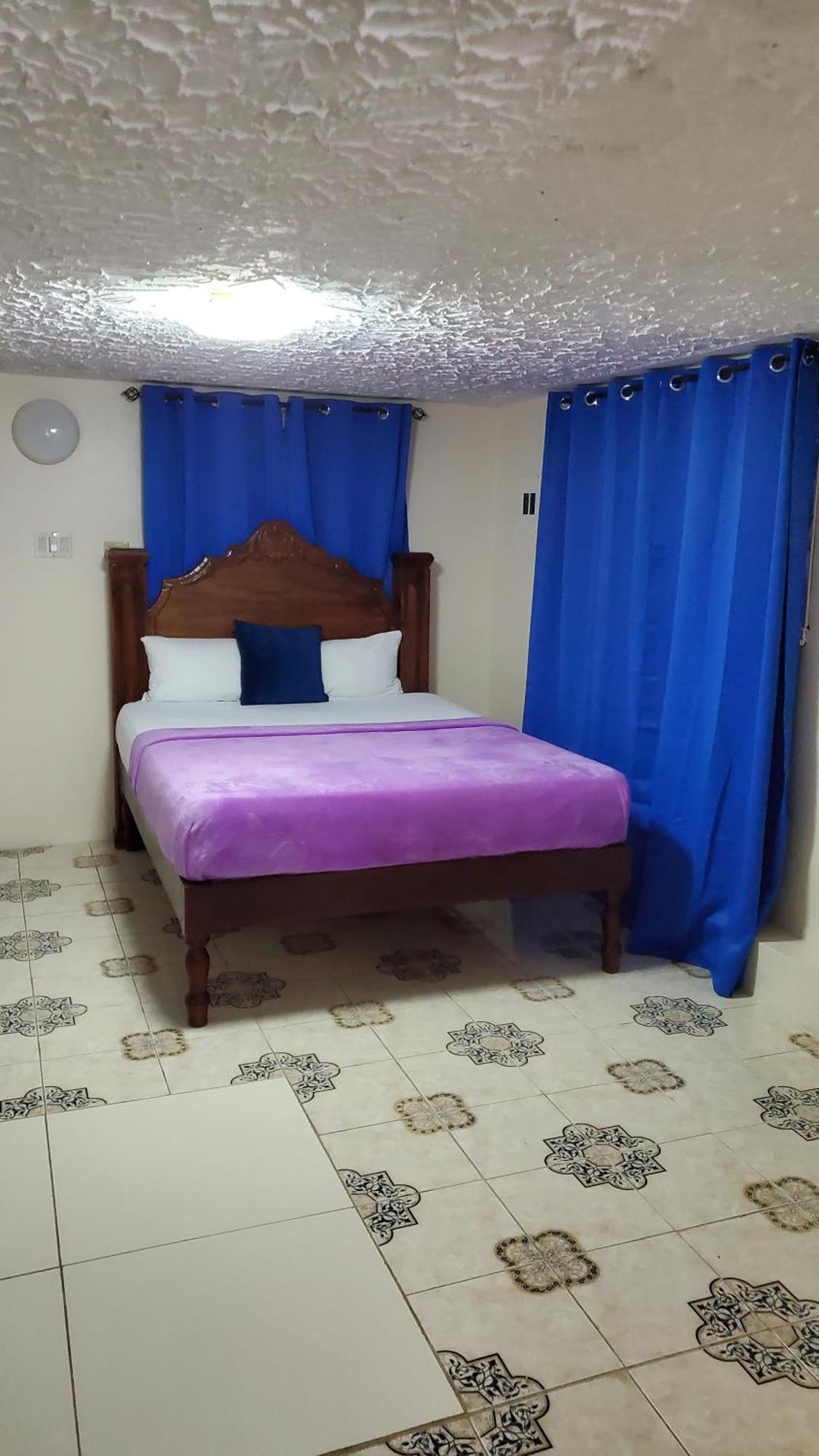 Wizzy Apartment White River Ocho Rios Ngoại thất bức ảnh