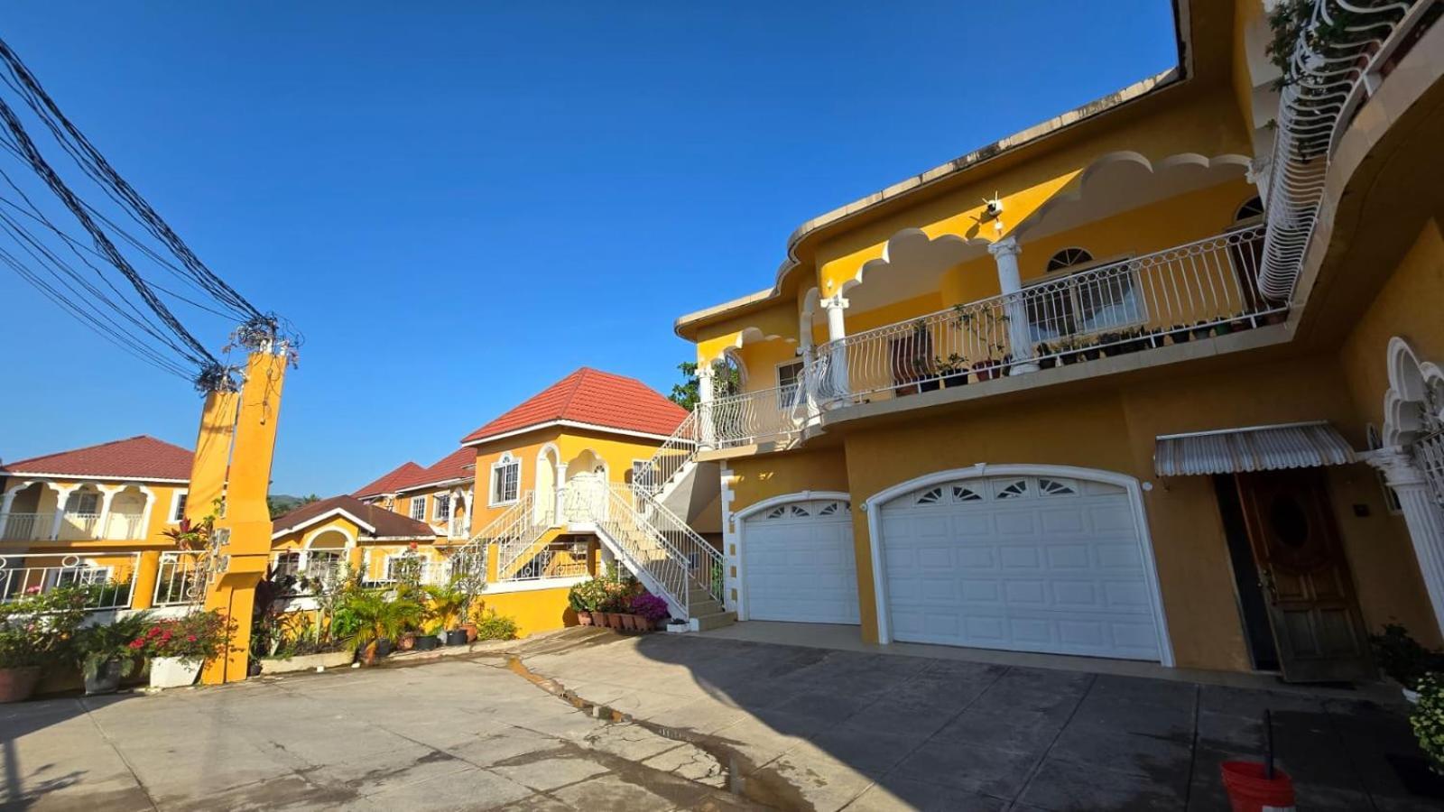 Wizzy Apartment White River Ocho Rios Ngoại thất bức ảnh